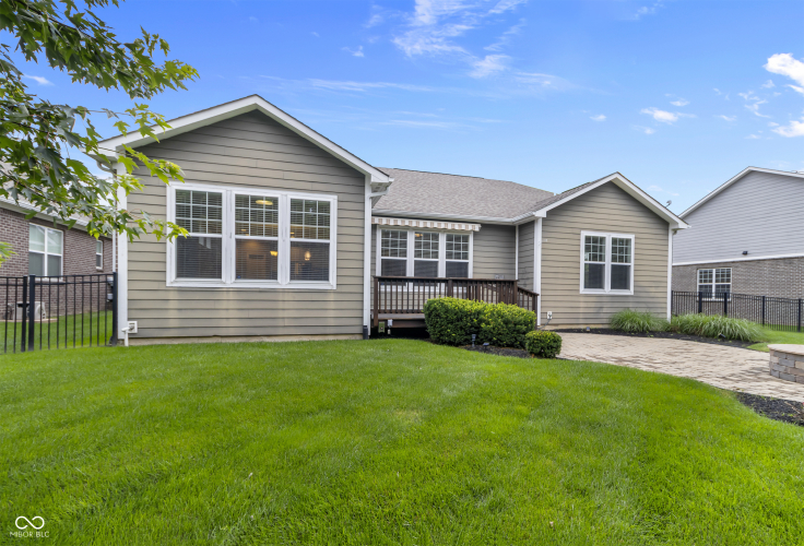 Listing Image 11
