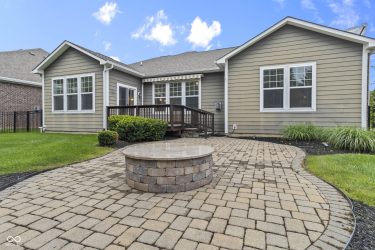 Listing Image 16