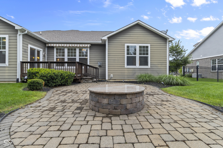 Listing Image 17
