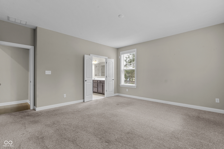 Listing Image 45