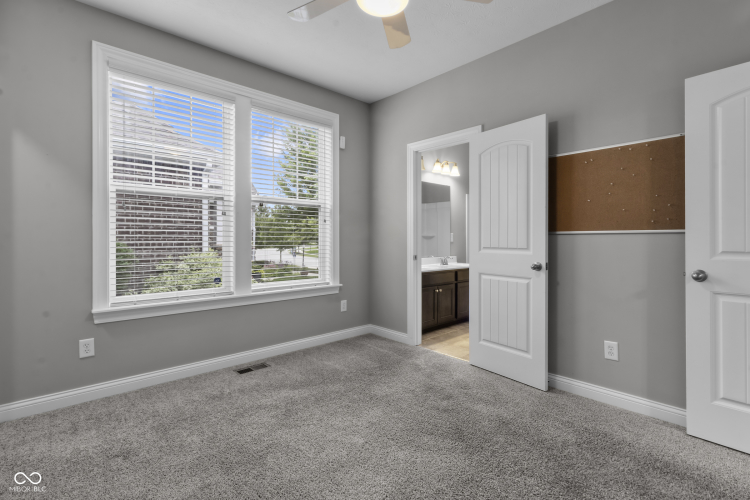Listing Image 65