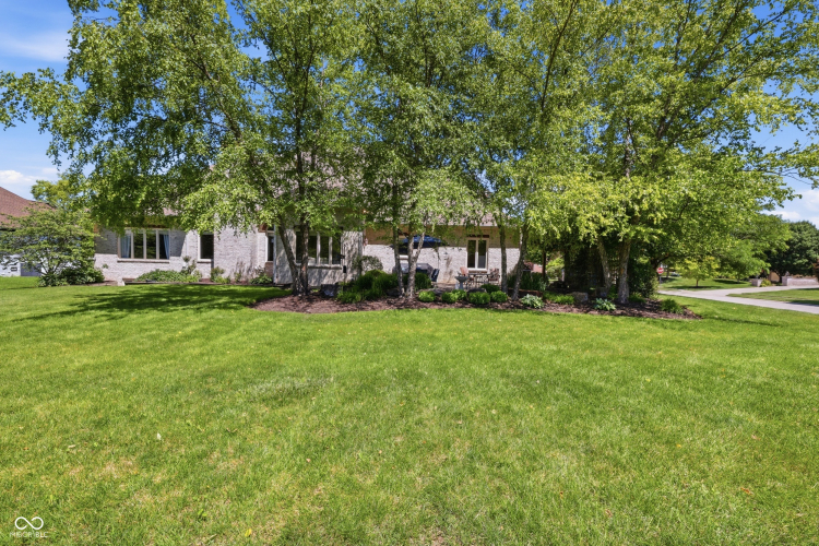 Listing Image 54