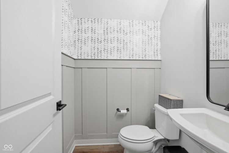 Listing Image 18