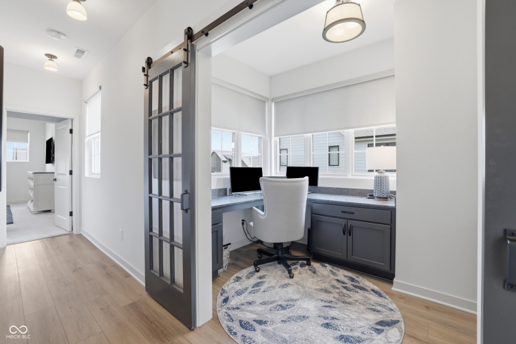 Listing Image 21