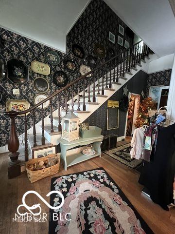 Listing Image 10