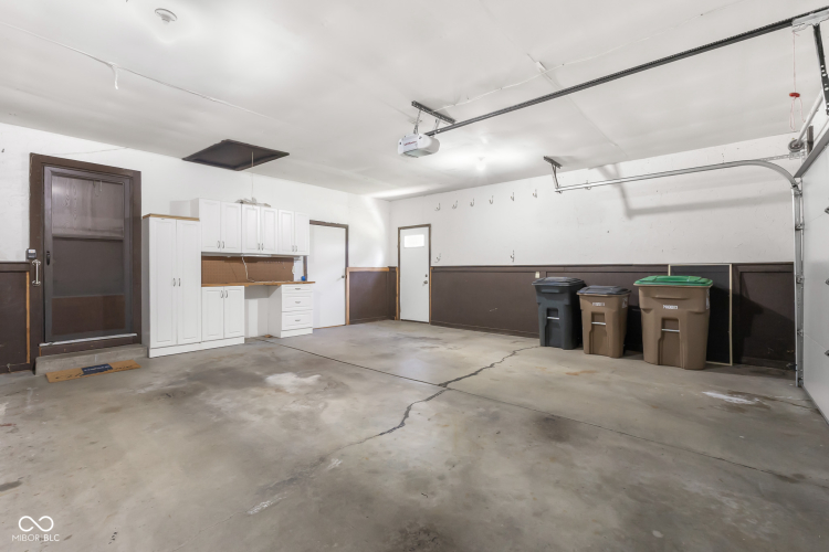 Listing Image 50