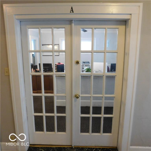 Listing Image 8