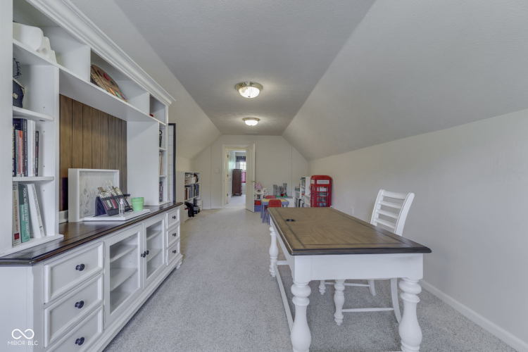 Listing Image 53