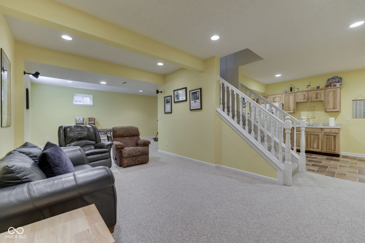 Listing Image 55