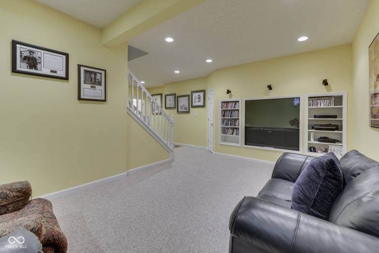 Listing Image 56