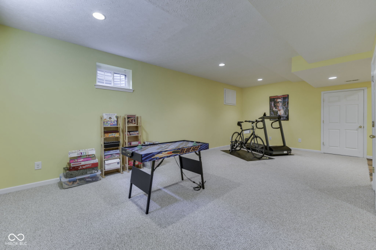 Listing Image 58