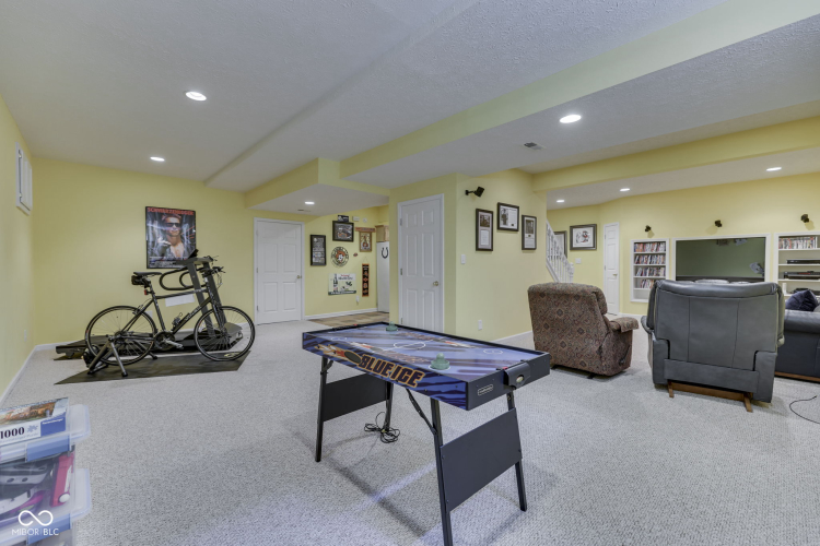 Listing Image 59