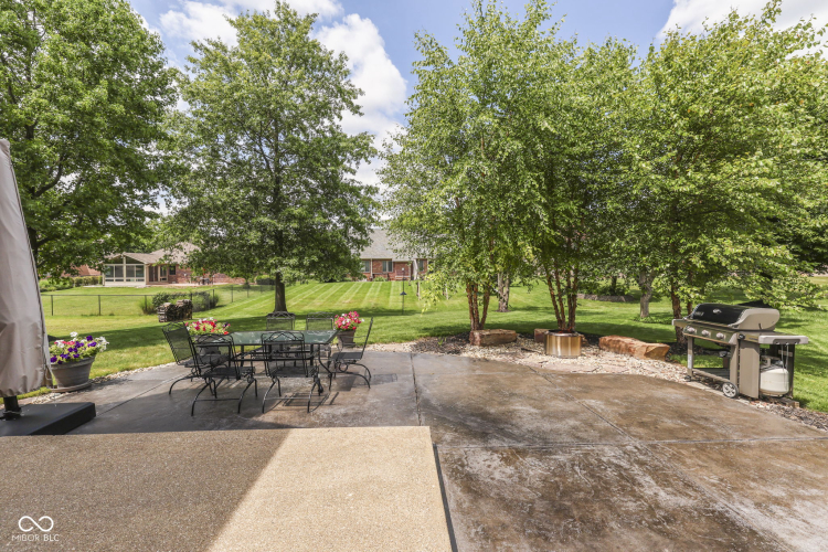 Listing Image 79