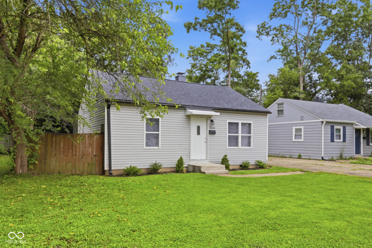 Listing Image 3