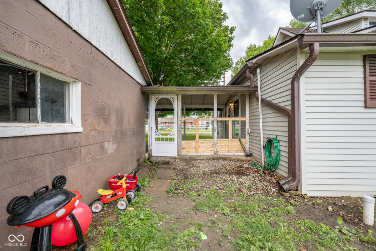 Listing Image 27