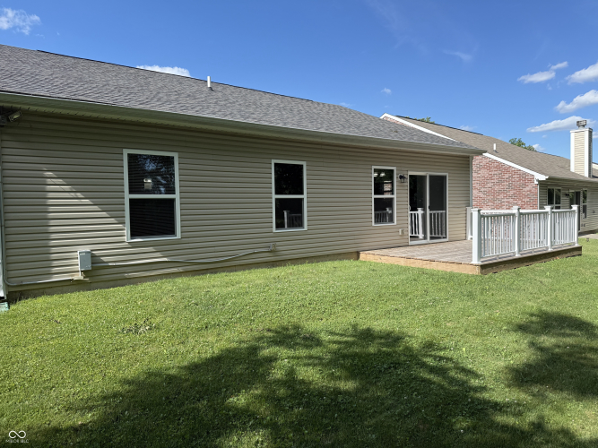 Listing Image 11