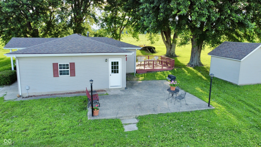Listing Image 8