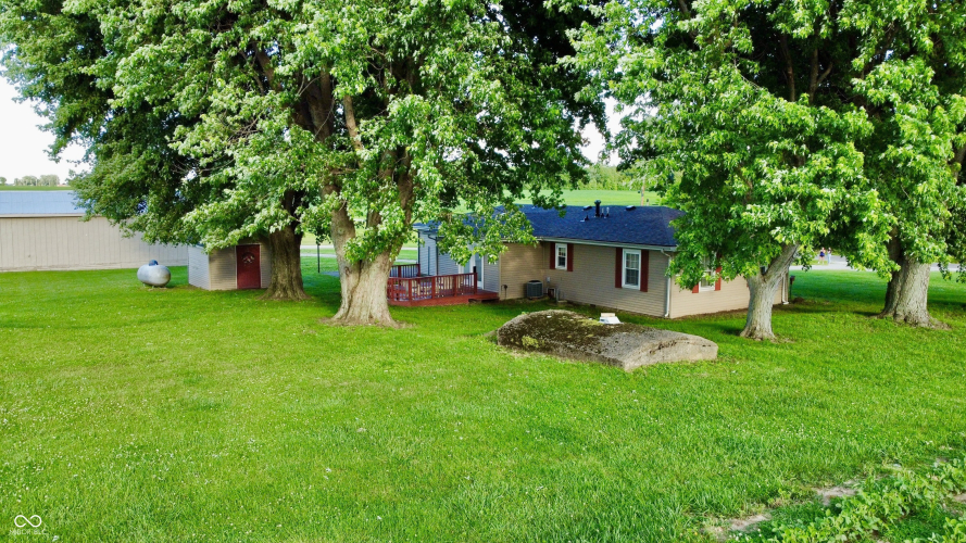Listing Image 10