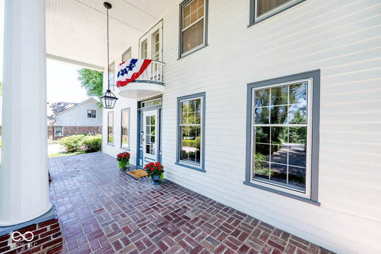 Listing Image 11