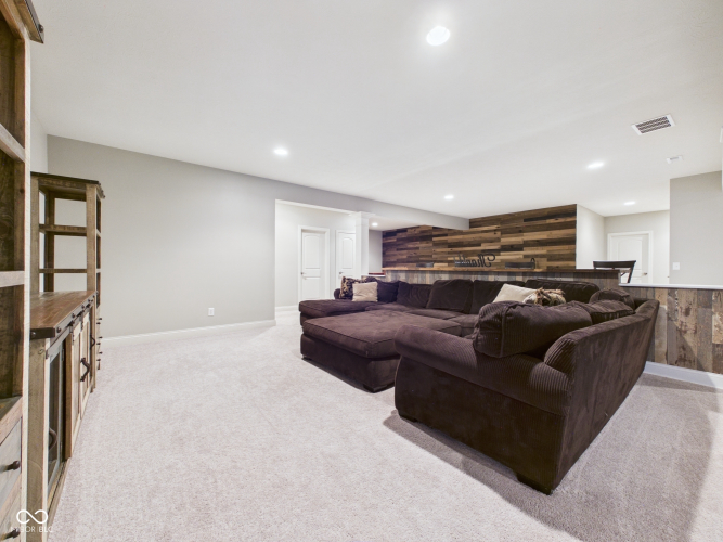 Listing Image 59