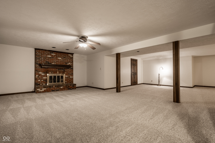 Listing Image 27