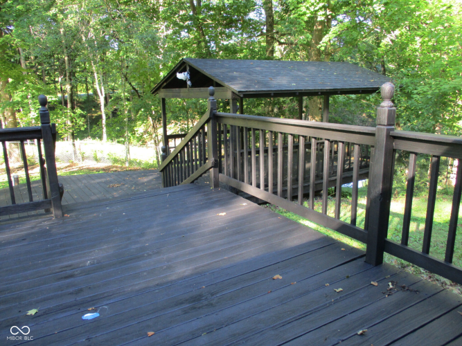 Listing Image 17