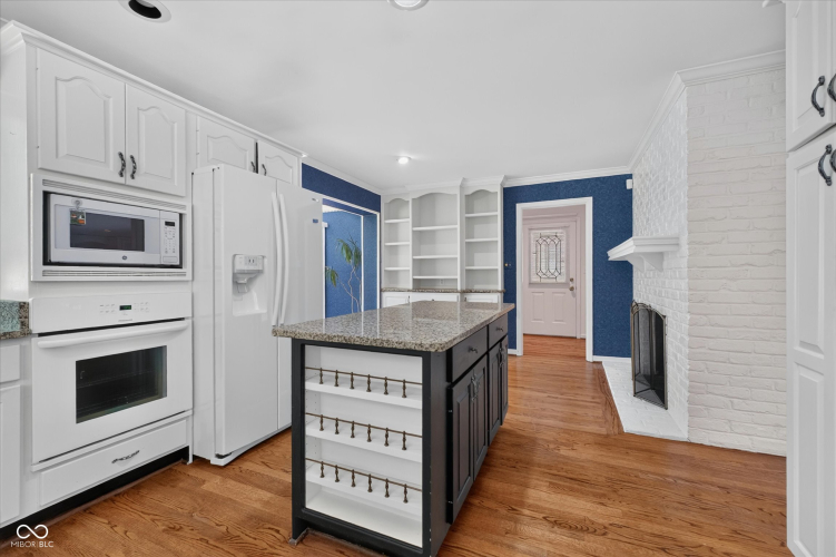 Listing Image 23