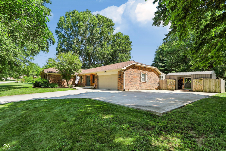 Listing Image 5