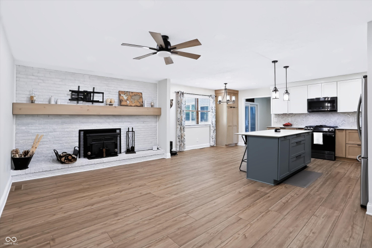 Listing Image 9
