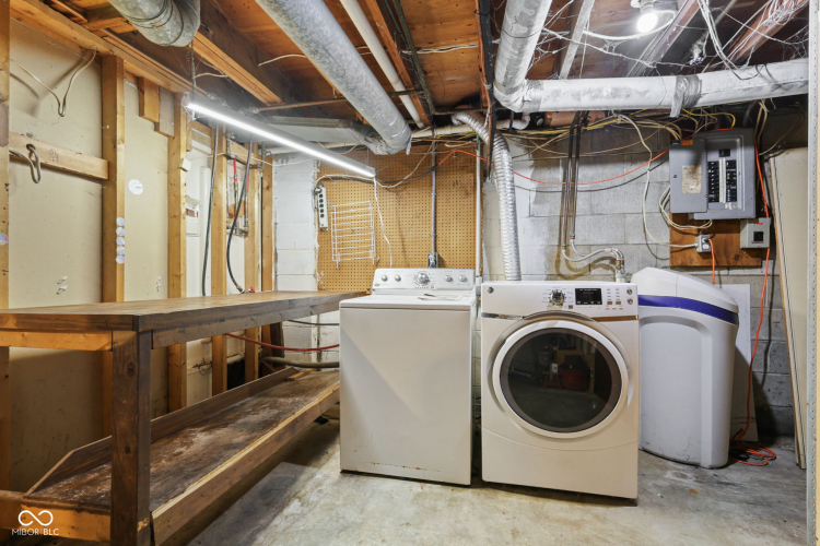 Listing Image 32