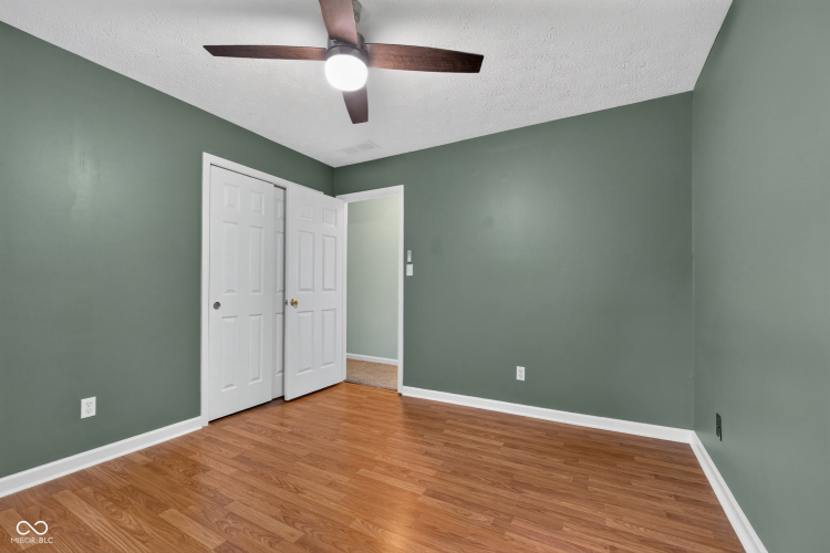 Listing Image 26