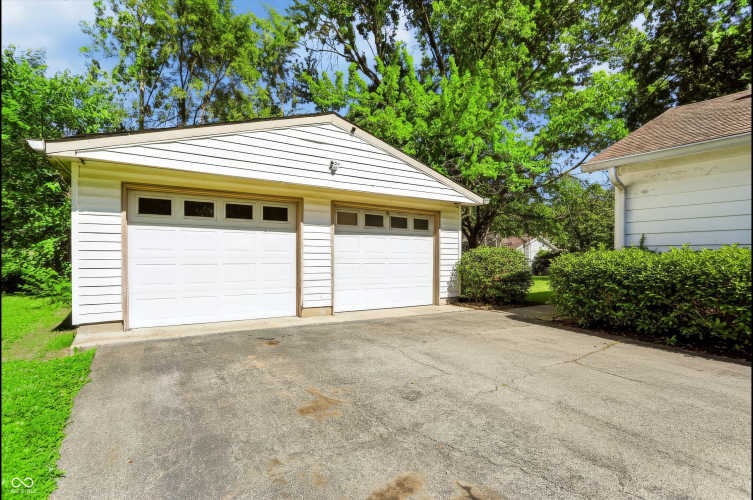 Listing Image 34