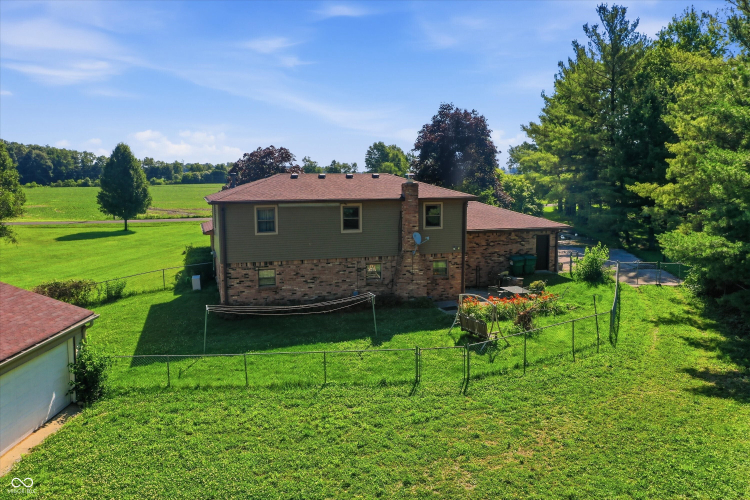 Listing Image 58