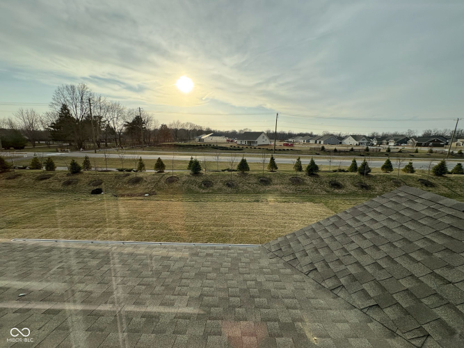 Listing Image 46
