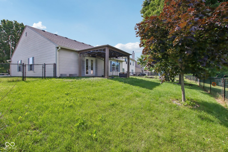 Listing Image 24