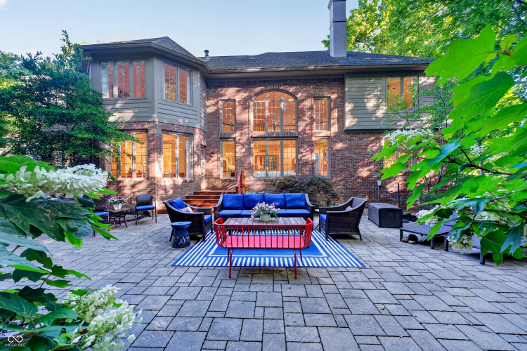 Listing Image 54