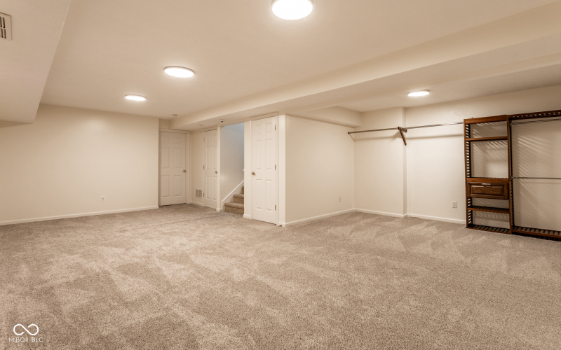 Listing Image 24