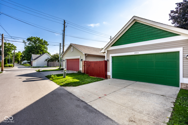 Listing Image 29