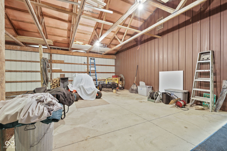 Listing Image 41