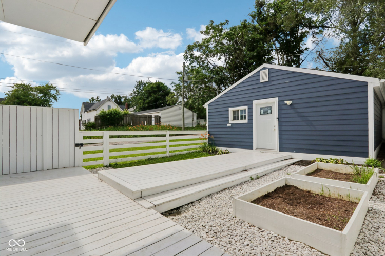 Listing Image 38