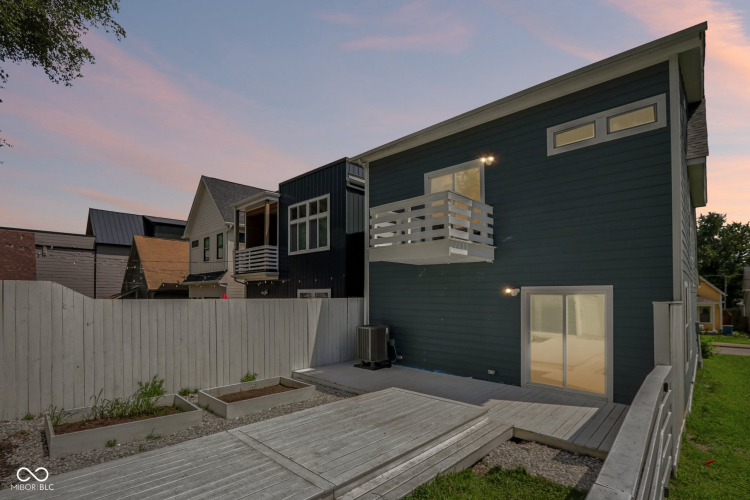 Listing Image 47