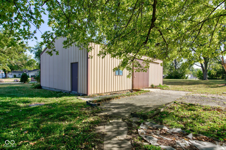 Listing Image 5