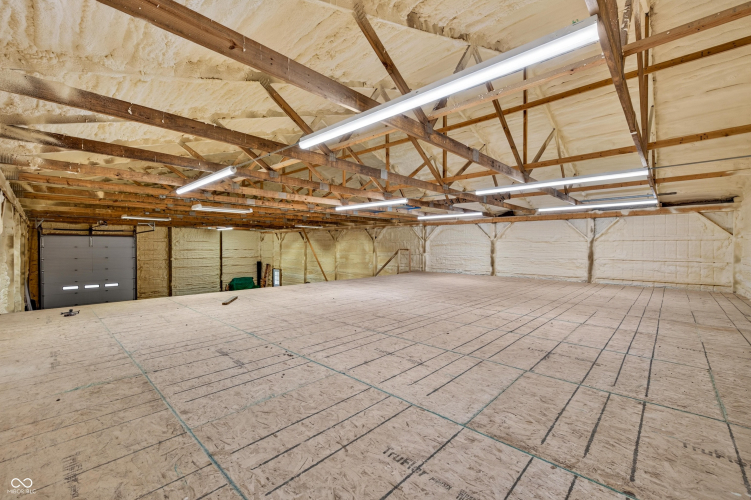 Listing Image 112