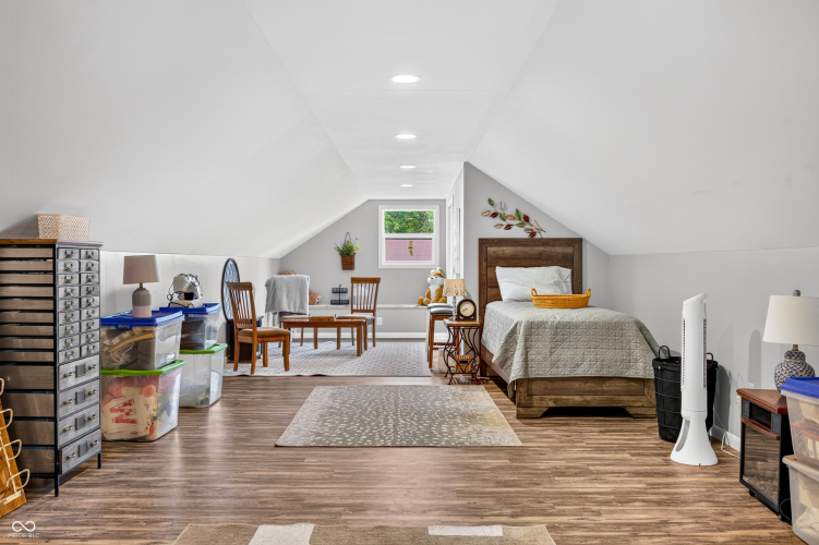 Listing Image 55