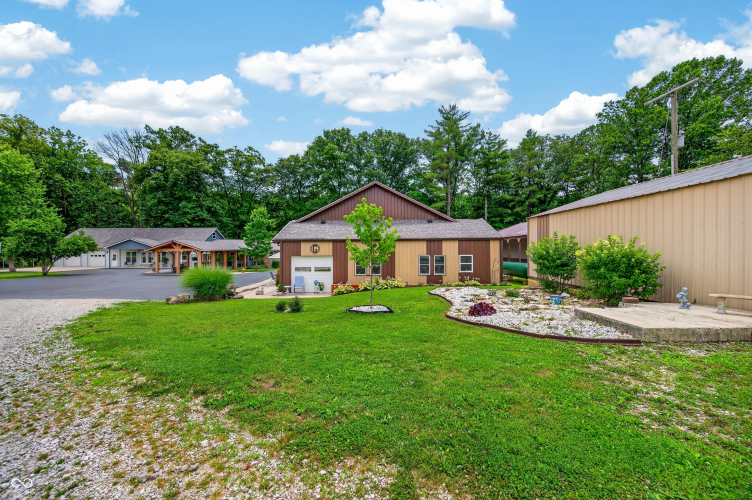 Listing Image 76