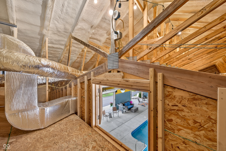 Listing Image 82