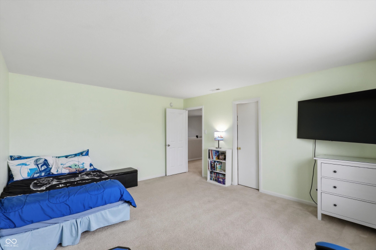 Listing Image 45