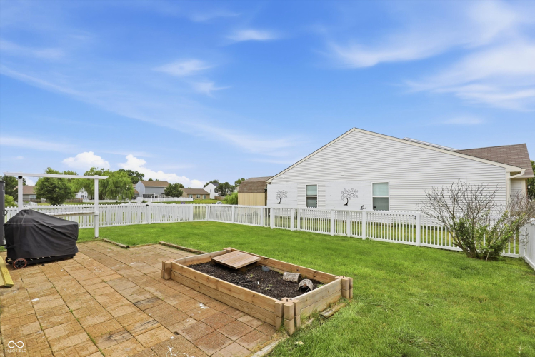 Listing Image 52