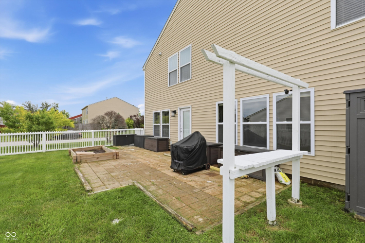 Listing Image 54
