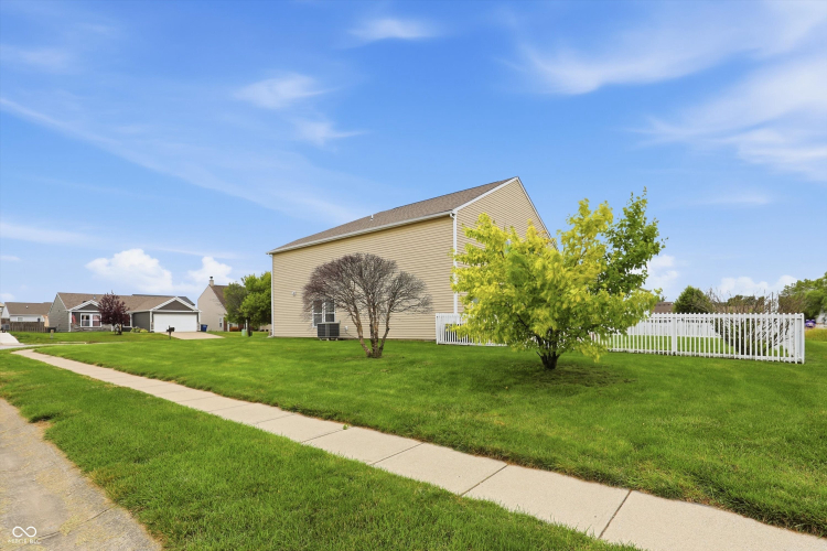 Listing Image 56